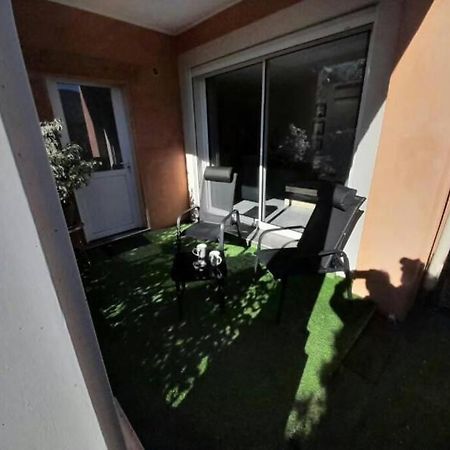 Appartement Spacieux &Tres Calme. Spacious & Very Quiet Apartment. Carros Εξωτερικό φωτογραφία