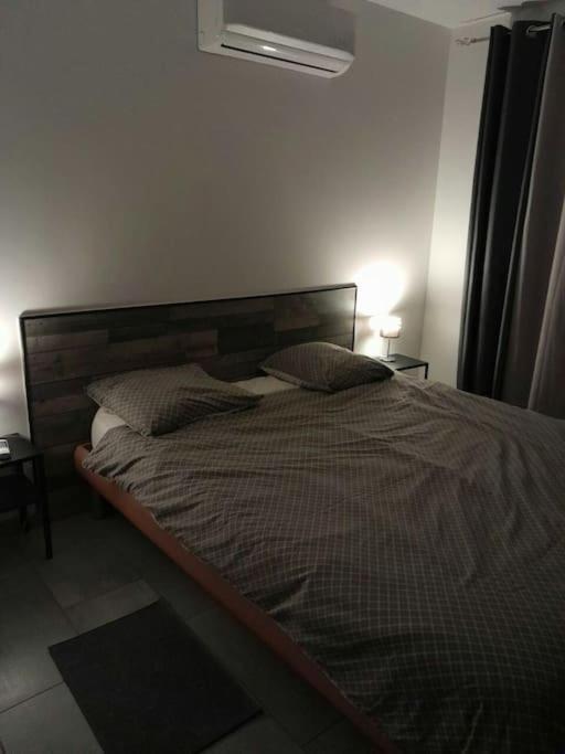 Appartement Spacieux &Tres Calme. Spacious & Very Quiet Apartment. Carros Εξωτερικό φωτογραφία
